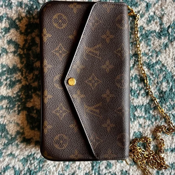 Louis Vuitton Monogram Pochette Félicie - Brown/Gold - Picture 2 of 16